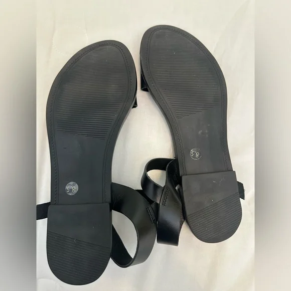 Steve Madden Black Sandals - Picture 2 of 3